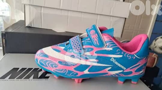 football shoes اسبدرين فوتبول حذاء كرة قدم