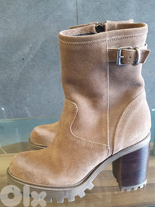 boots n 36 made in Italy original real leather new not used only 8$ 0