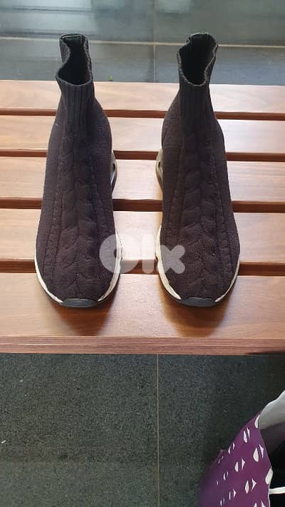 A s h    number 36  original like new 8 $ beyrout ashrafiye 03723895