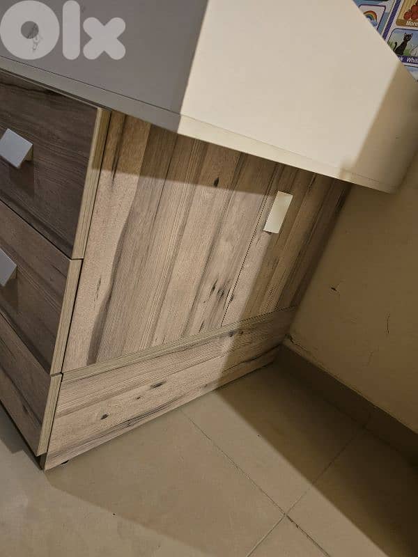 سرير أطفال مع 4 جارور + فرشة | Baby Bed with Mattress & Storage 1