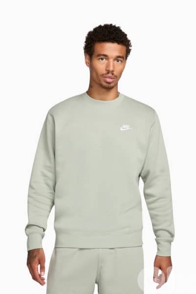 nike sweater size L