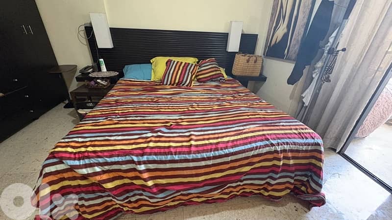 king size bed 0