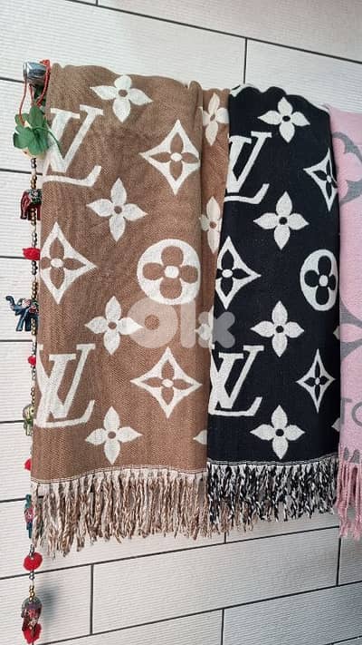Louis vuitton and Dior scarves