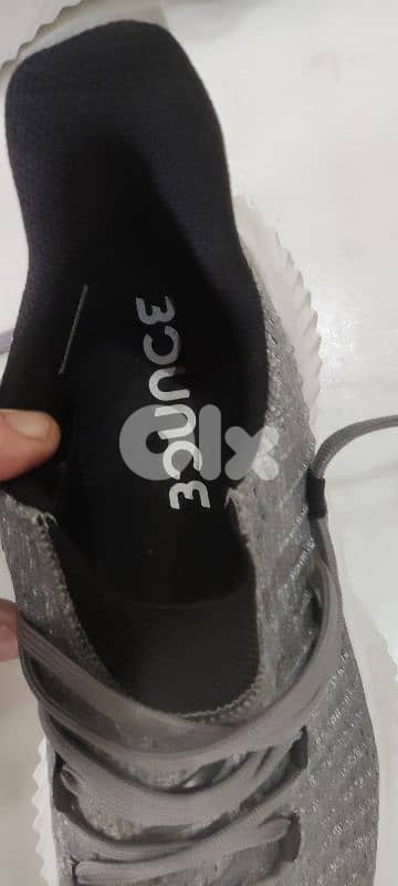 sport shoes 0