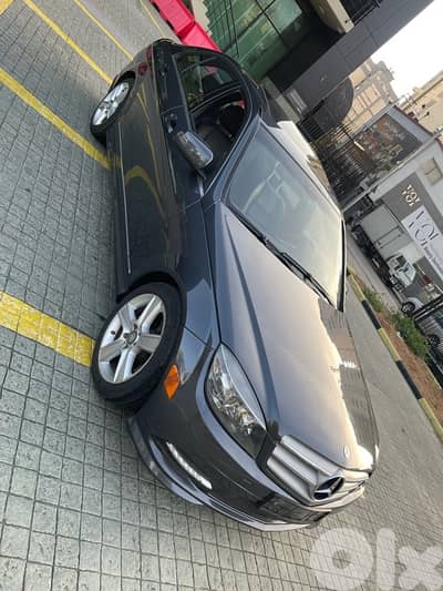 Mercedes C300 model 2011