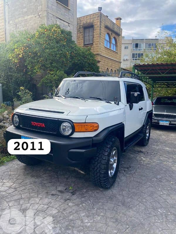 Toyota FJ Cruiser 2011 0