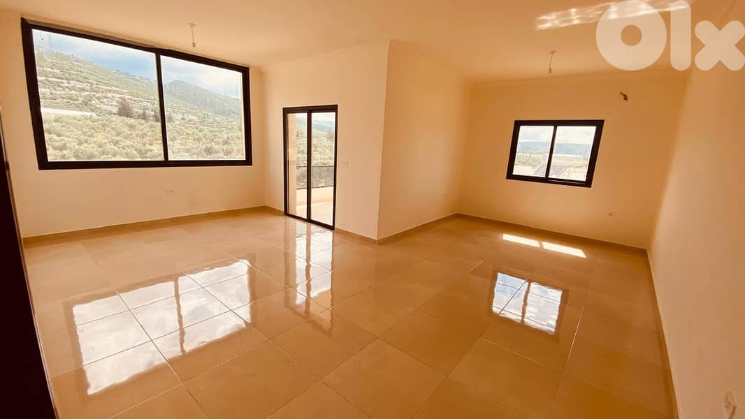 Apartment for sale in Bziza - شقة للبيع في بزـيـزا 0