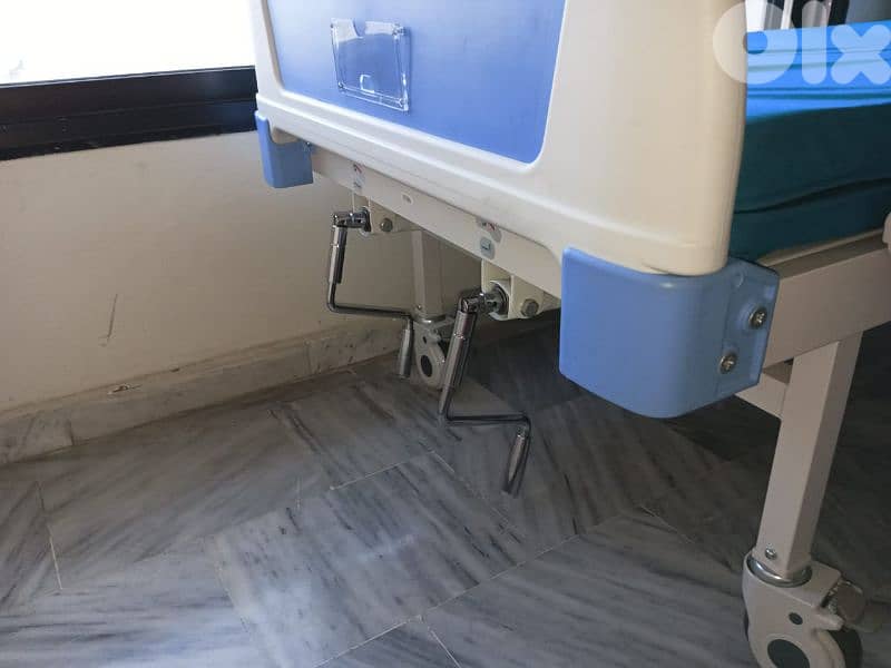 Medical bed for sale 11