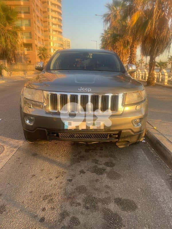 Jeep Cheroke laredo 2011 0