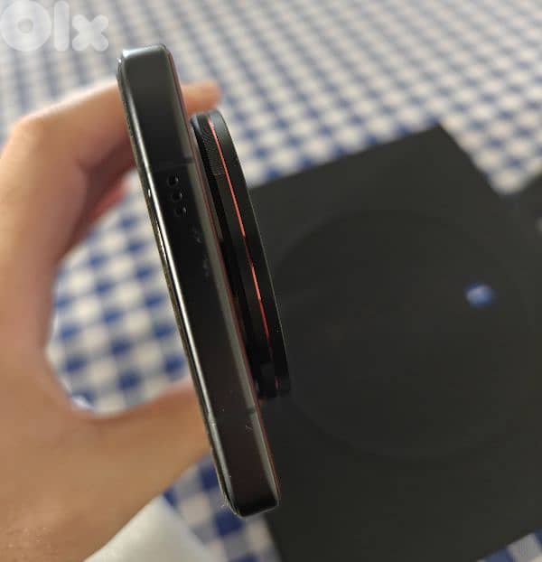 Vivo X200 ultra 5