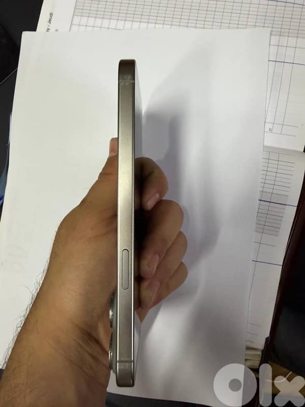 15 pro max 256 gb 0 scratch 3