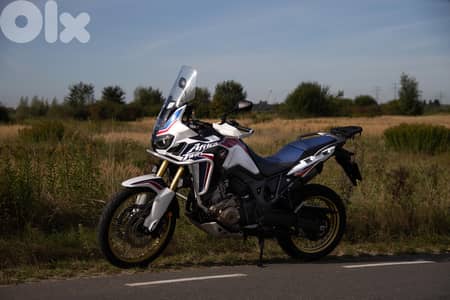 LOW Miles. Manual shift. Loaded & Very Clean 2017 Africa Twin 1000cc