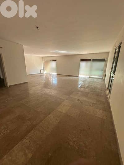 SPACIOUS APARTMENT IN TALLET EL KHAYAT PRIME (300SQ) 4 BEDS (BT-1272)