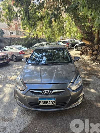 Hyundai Accent 2012