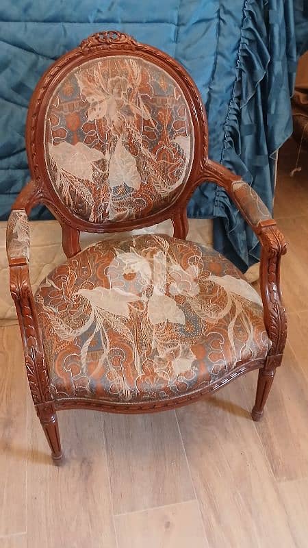 2 Armchairs 3