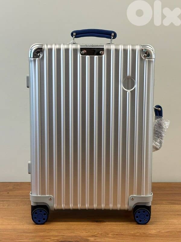 Rimowa suitcase authentic 0