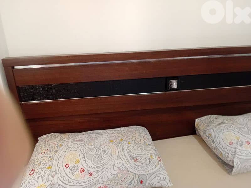 king size bed 2