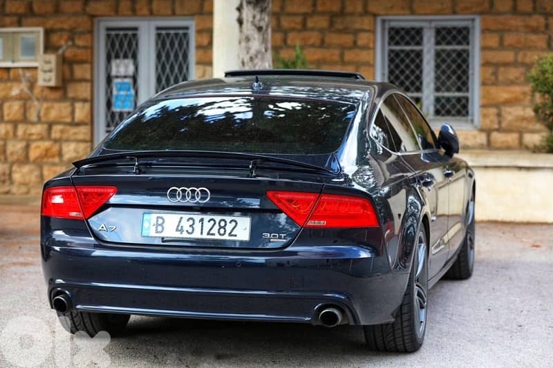Audi A7 2011 0