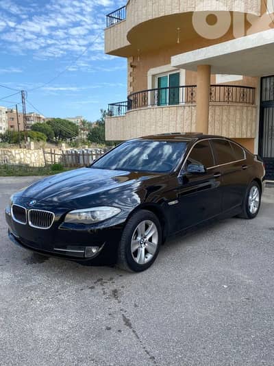 BMW 5-Series 2011
