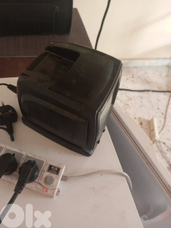 Aniko mini portable TV and AM/FM radio receiver model TV -328 2