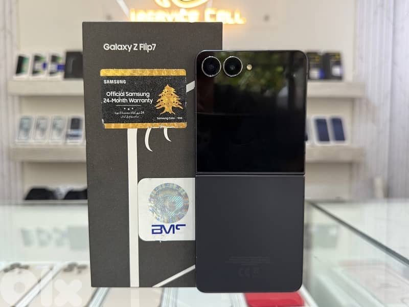 Available Samsung Z Flip 7 512Gb  Like New: - Mint Condition 0