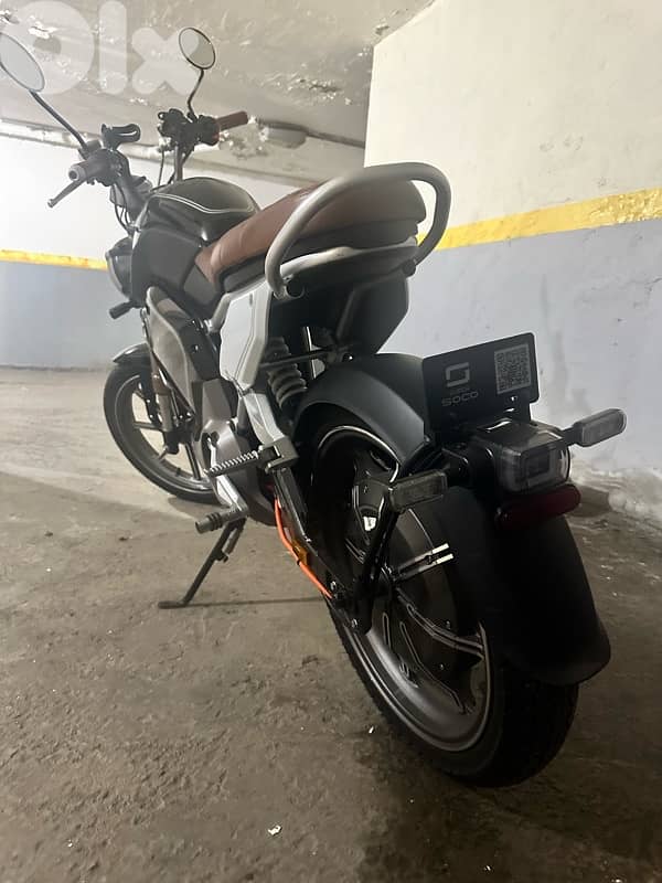Electric Motorcycle 3