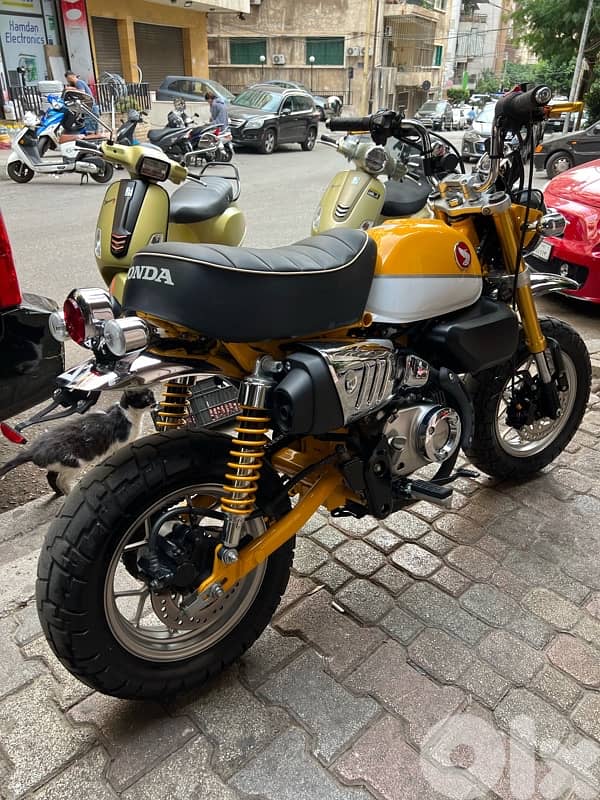Honda Monkey 125 cc Japanese 4