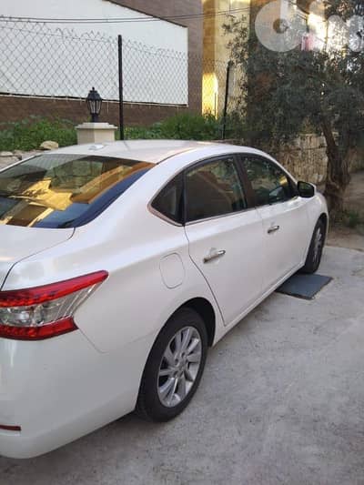 Nissan Sentra 2015