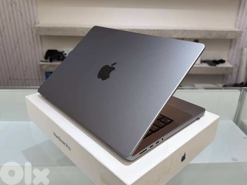 Available Apple MacBook M1 Pro (14-inch) 512gb/16gb Like New 2