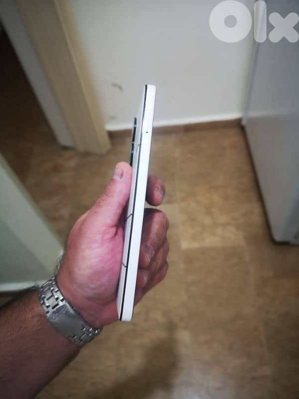Tecno Camon 19 pro mondarian version ( 128 Gb Memory) 2