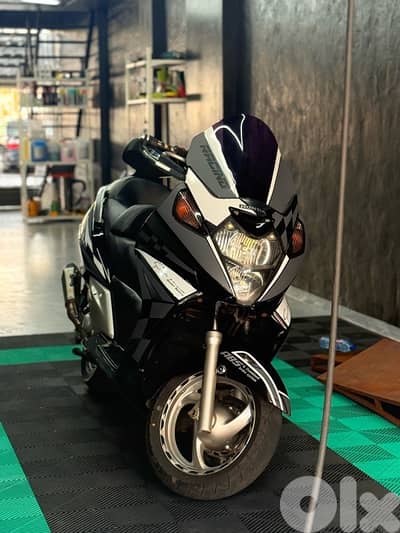 Honda Silverwing 600cc
