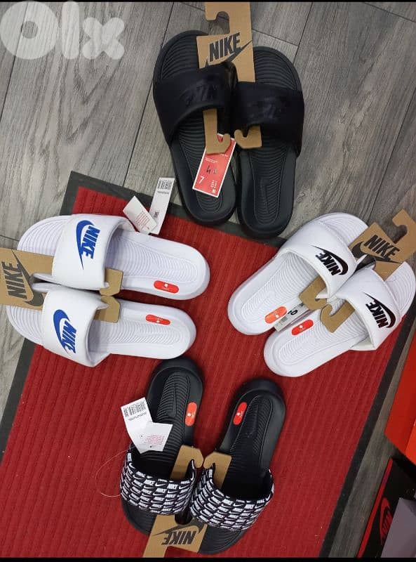 pantoufel sleepers مشيات نسواني ورجالي ولادي adidas w nike w puma 0
