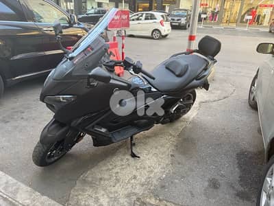 tmax 2025 560cc