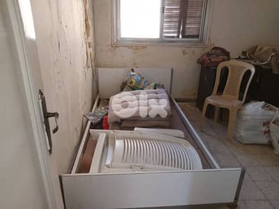 single and half beds