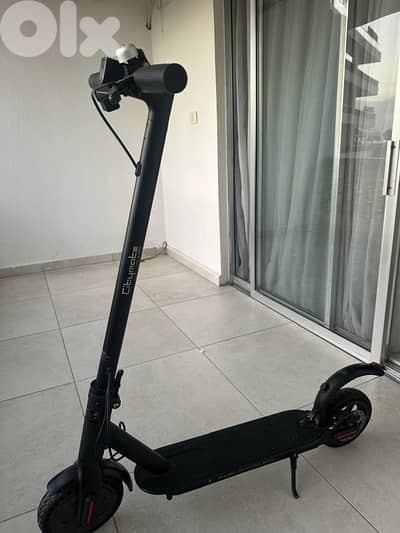 electric scooter
