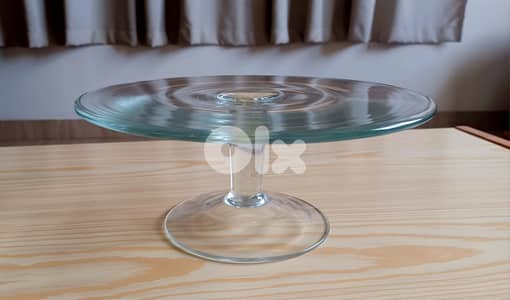 Elegant Glass Cake Stand – Excellent Condition