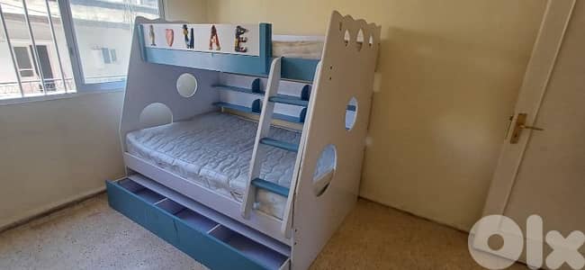 عائشة بكار