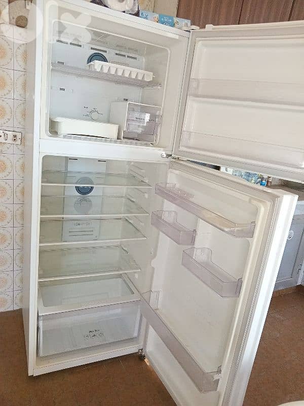 fridge 0