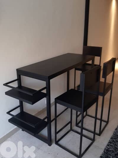 Bar table with 3 high chairs