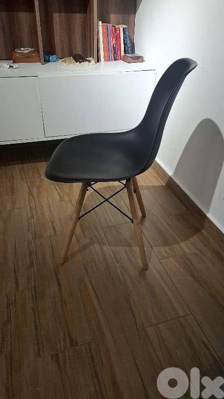Dining table and chairs for sale 1