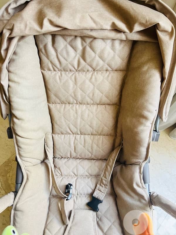 baby rock seat or bouncer 5