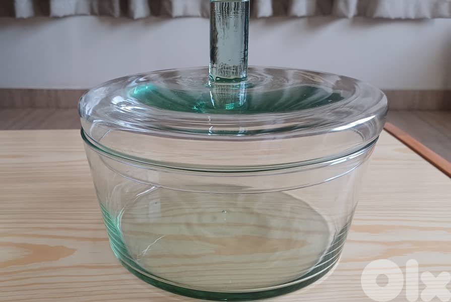 Glass Cookie Jar with Lid – Excellent Condition 0