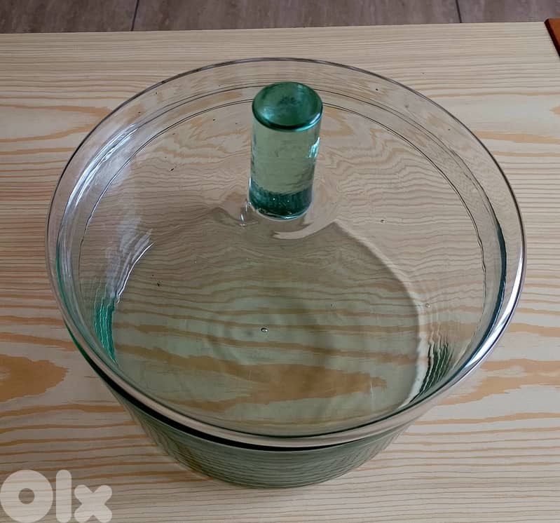 Glass Cookie Jar with Lid – Excellent Condition 1