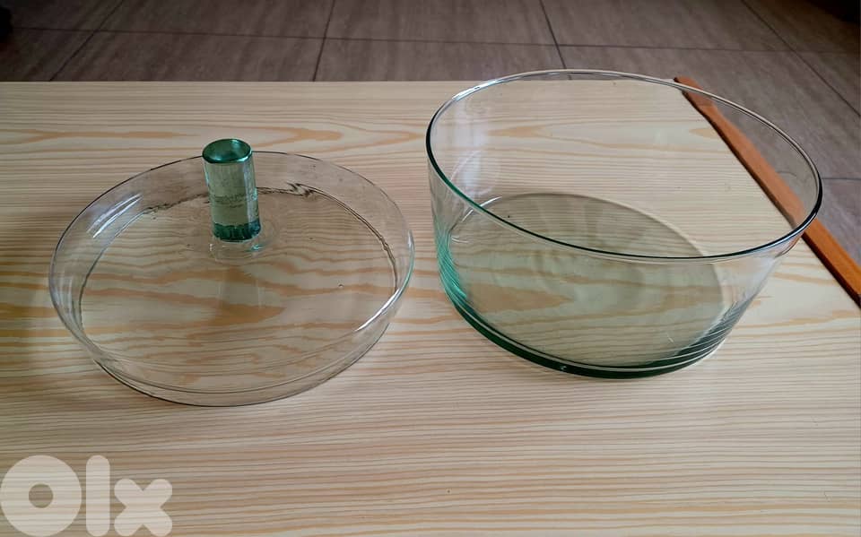 Glass Cookie Jar with Lid – Excellent Condition 3