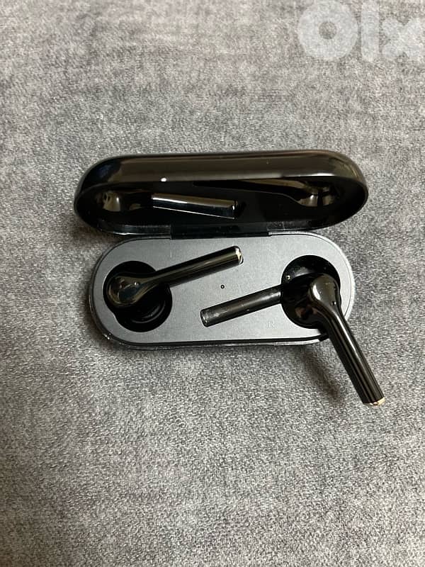 30$ huawei earpods smart great for PUPG players 2
