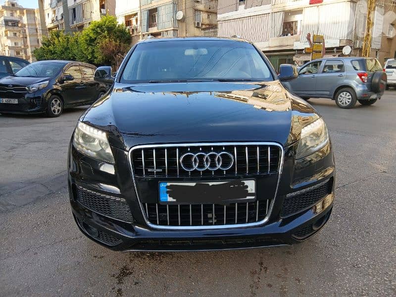 Audi Q7  S Line 2011 0
