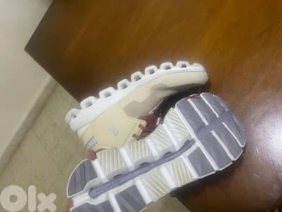 On Cloud Shoes like new