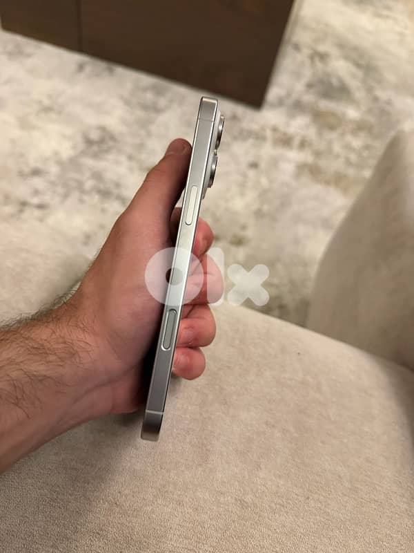 IPHONE 16 PRO MAX 256 ESIM 3