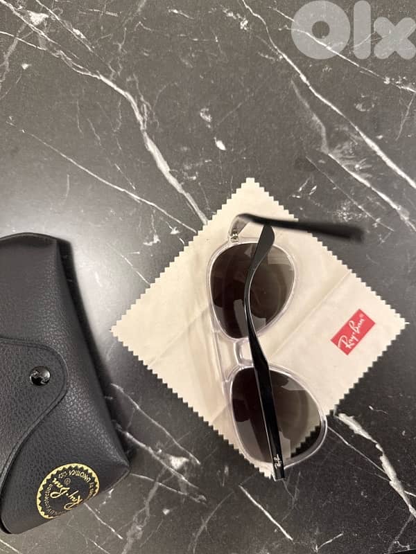 Sunglasses 8