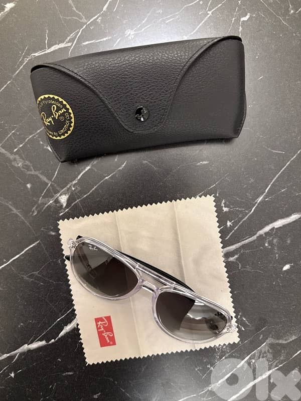 Sunglasses 9